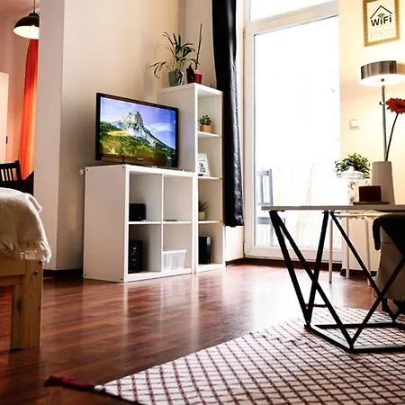 Full House - Karli - Balkon, Netflix, Wifi Inkl