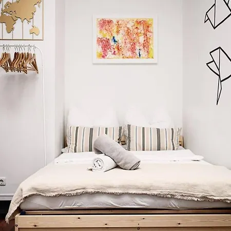 Full House - Karli - Balkon, Netflix, Wifi Inkl Apartment *